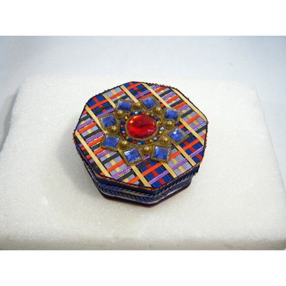 Keepsake Jewelry Prayer Box for Mementos Trinkets Jewelry Desk Items Potpourri - Picture 8 of 9